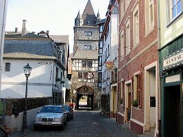 Bacharach-23