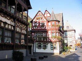 Bacharach-24