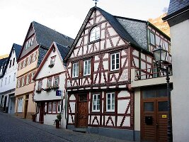 Bacharach-36