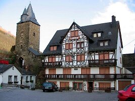 Bacharach-41