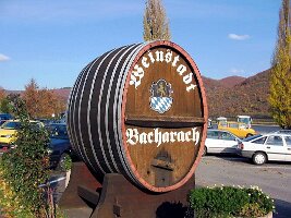 Bacharach-56